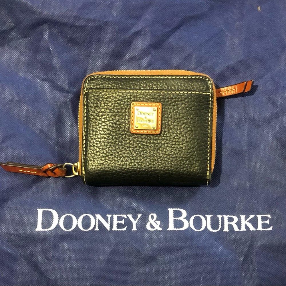 Dooney & Bourke leather zip around Wallet and coin holder